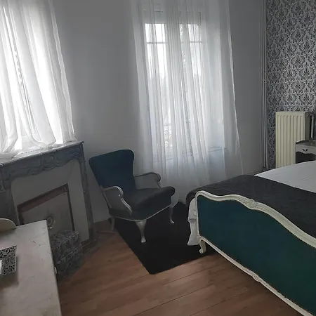 Maison Charmante Villa *